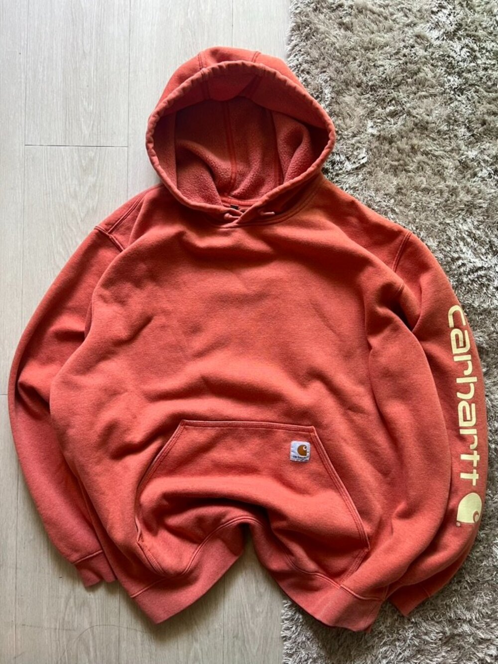 Carhartt Hoodie Men’s XXL Pullover Kangaroo Pockets Sleeve Prints Embroidered